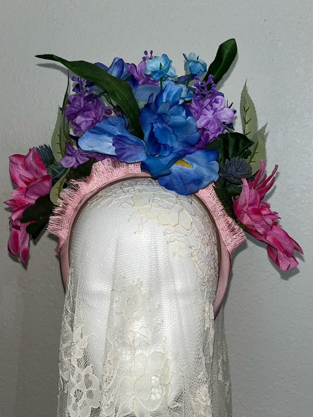 New.
Bespoke mixed floral headband, headpiece, fascinator.